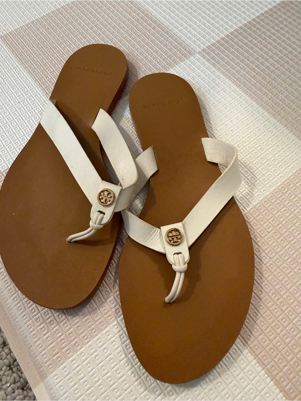 Tory Burch White Leather Thong Sandals with Gold Logo